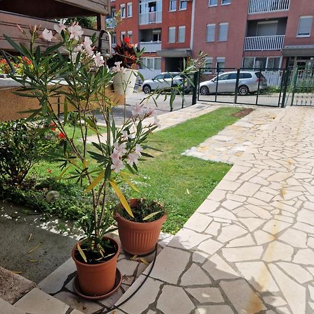 Guesthouse Irac Тузла Екстер'єр фото