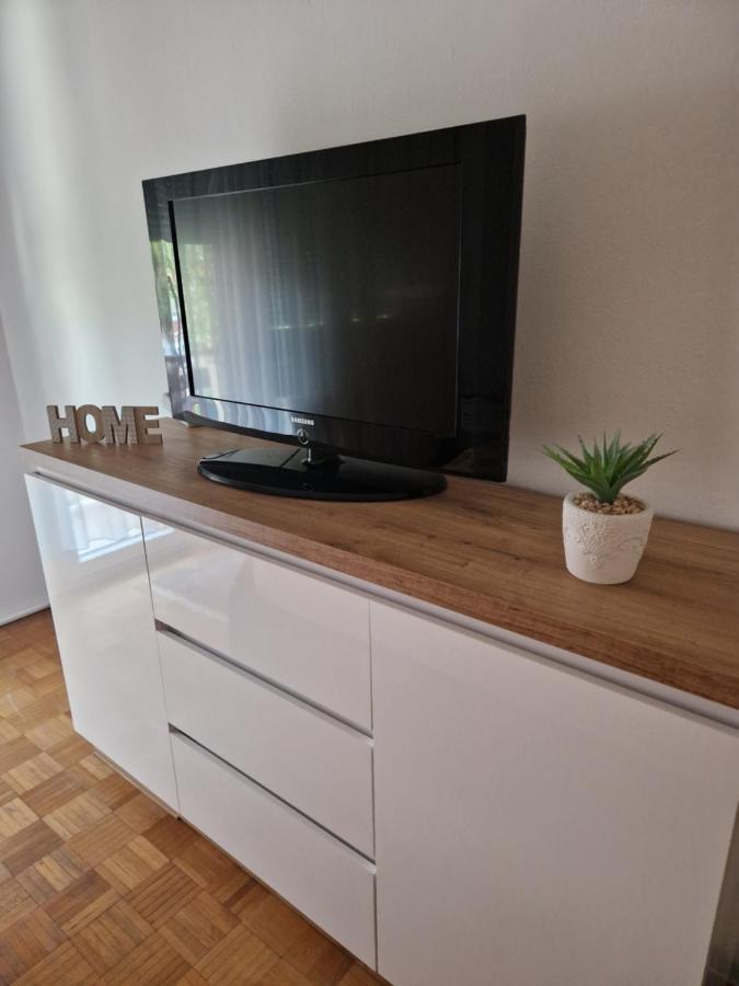 Guesthouse Irac Тузла Екстер'єр фото