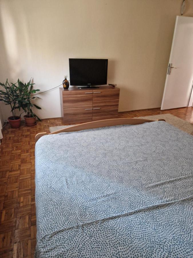 Guesthouse Irac Тузла Екстер'єр фото
