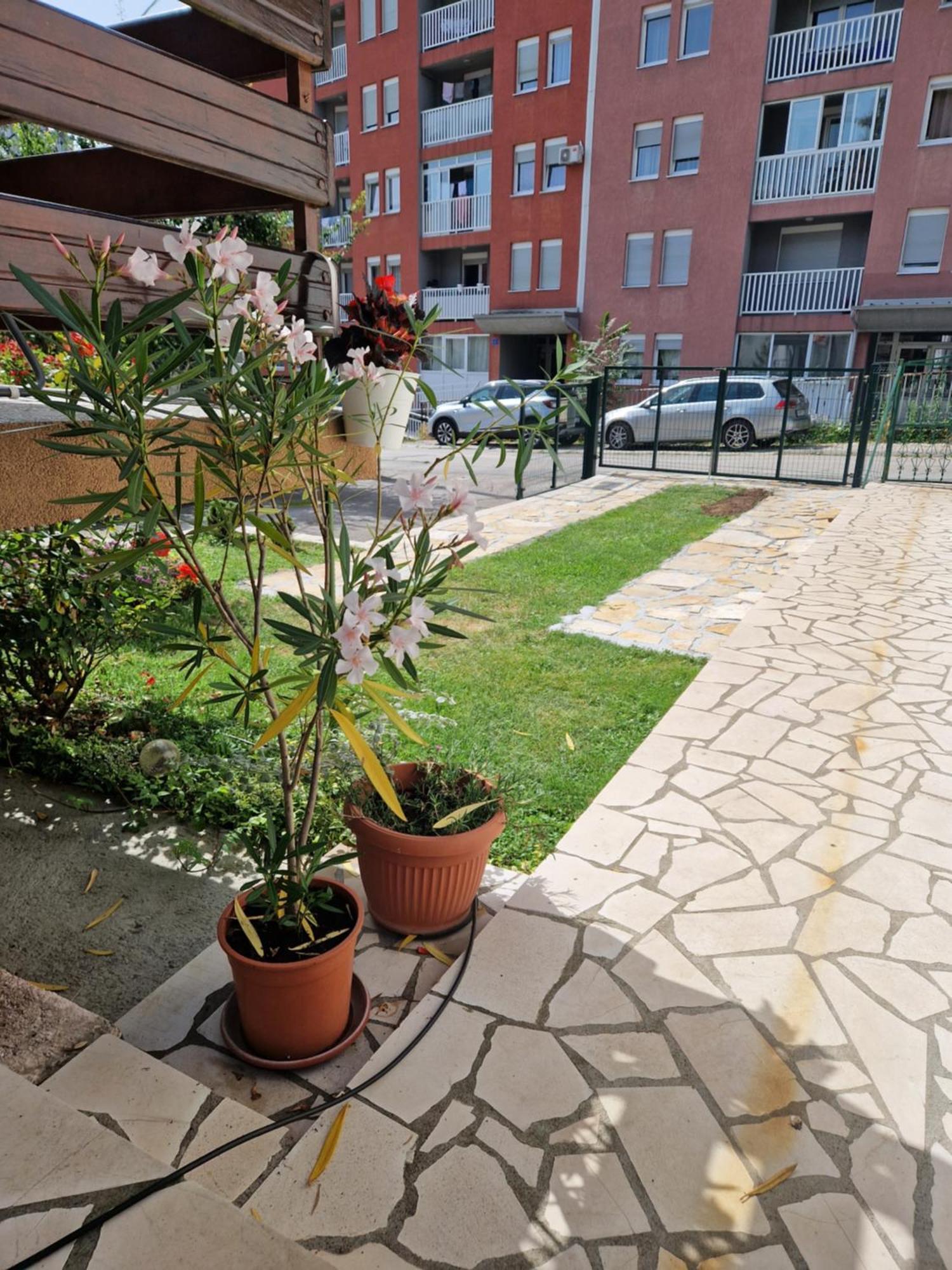 Guesthouse Irac Тузла Екстер'єр фото